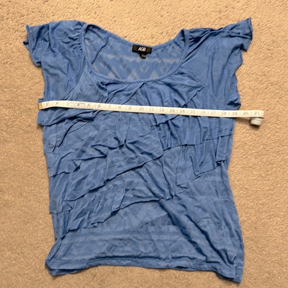*Blue Ruffle Top, Size XL - Picture 5 of 6